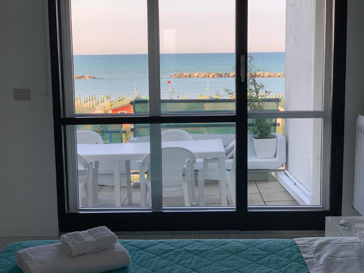 Al Mare Apartament Leilighet Fano Eksteriør bilde