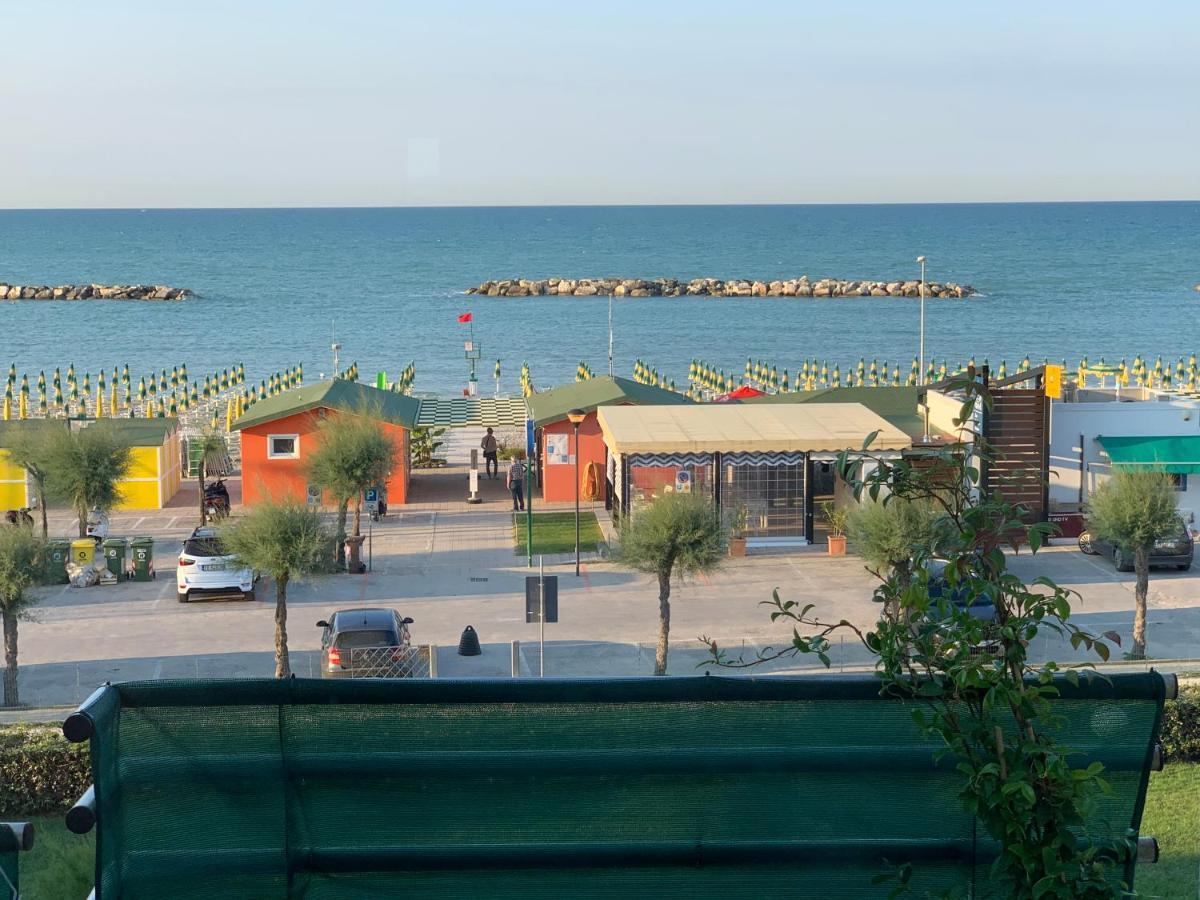 Al Mare Apartament Leilighet Fano Eksteriør bilde